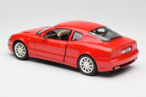 Maserati 3200 GT Rosso Mondiale Bburago 1:18 3341-M1 Druckguss — Bild 7 von 8