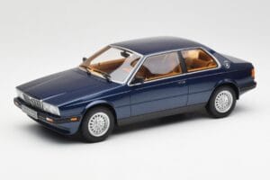 Maserati Biturbo Coupe Dunkelblau Metallic Minichamps 1:18 107123500 Druckguss