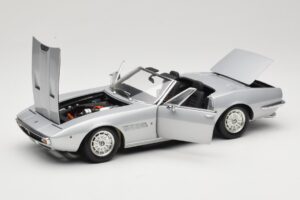 Maserati Ghibli Spyder Silber Minichamps 1:18 100122330 Druckguss — Bild 2 von 7