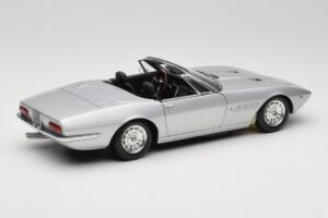 Maserati Ghibli Spyder Silber Minichamps 1:18 100122330 Druckguss — Bild 3 von 7