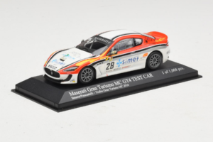 Maserati GranTurismo MC GT4 #28 Smurra / Piancastelli Maserati MC 2010 Minichamps 1:43 400101228 Druckguss — Bild 2 von 5