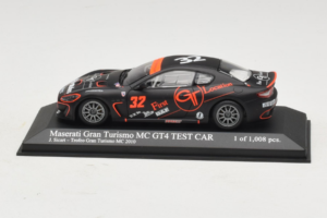 Maserati GranTurismo MC GT4 #32 J. Sicart Maserati MC 2010 Minichamps 1:43 400101232 Druckguss