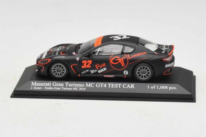 Maserati GranTurismo MC GT4 #32 J. Sicart Maserati MC 2010 Minichamps 1:43 400101232 Druckguss