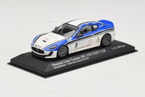 Maserati GranTurismo MC GT4 #9 Moncada / Petrini Maserati MC 2010 Minichamps 1:43 400101209 Druckguss — Bild 2 von 5