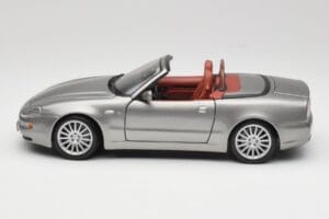 Maserati 4200 GT Spyder Grau Bburago 1:18 18-12019 Druckguss — Bild 4 von 8