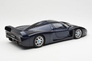 Maserati MC12 Road Car Blau Metallic AUTOart 1:18 75802 Druckguss — Bild 3 von 8
