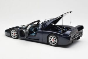 Maserati MC12 Road Car Blau Metallic AUTOart 1:18 75802 Druckguss — Bild 5 von 8