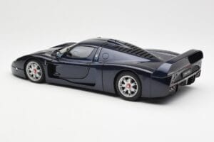 Maserati MC12 Road Car Blau Metallic AUTOart 1:18 75802 Druckguss — Bild 7 von 8