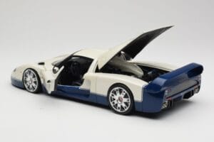 Maserati MC12 Weiß Blau Hot Wheels 1:18 G7158 Druckguss — Bild 5 von 8