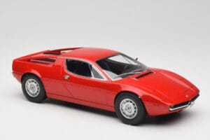 Maserati Merak Rot Minichamps 1:18 107123761 Resin — Bild 4 von 6