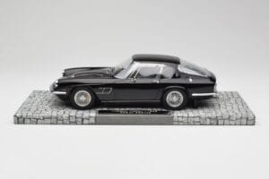 Maserati Mistral Schwarz Minichamps 1:18 107123421 Resin — Bild 3 von 6