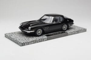 Maserati Mistral Schwarz Minichamps 1:18 107123421 Resin
