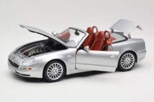 Maserati Spyder Silber Maisto 1:18 31667 Druckguss — Bild 2 von 8