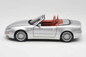 Maserati Spyder Silber Maisto 1:18 31667 Druckguss — Bild 4 von 8