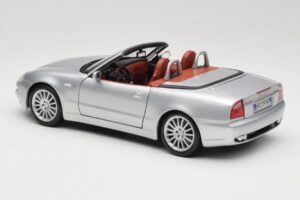 Maserati Spyder Silber Maisto 1:18 31667 Druckguss — Bild 7 von 8