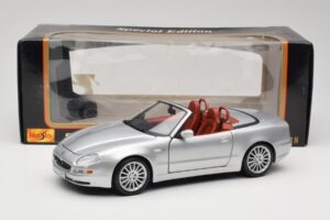 Maserati Spyder Silber Maisto 1:18 31667 Druckguss — Bild 8 von 8