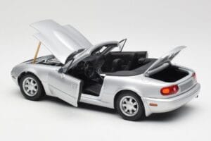 Mazda MX-5 Miata NA Highlight Silber Gate 1:18 1015 Druckguss — Bild 5 von 8