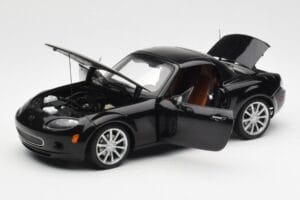 Mazda MX-5 NC Roadster Retractable Hardtop US Spec Schwarz AUTOart 1:18 75971 Druckguss — Bild 4 von 10