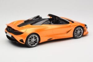 McLaren 750S Spider Papaya Orange GT Spirit 1:18 GT488 Resin — Bild 2 von 6