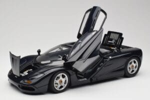 McLaren F1 Dark Blue Metallic Minichamps 1:12 530133128 Druckguss — Bild 2 von 9