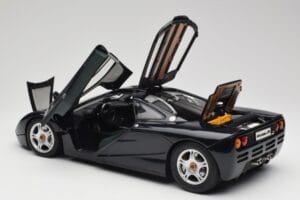 McLaren F1 Dark Blue Metallic Minichamps 1:12 530133128 Druckguss — Bild 6 von 9