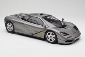 McLaren F1 Dark Silver Minichamps 1:12 530133124 Druckguss — Bild 6 von 8