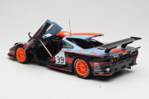 McLaren F1 GTR #39 Gulf R. Bellm / A. Gilbert / M. Sekiya 24 Hours of Le Mans 1997 UT Models 1:18 39725 Druckguss — Bild 5 von 8