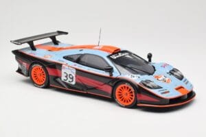 McLaren F1 GTR #39 Gulf R. Bellm / A. Gilbert / M. Sekiya 24 Hours of Le Mans 1997 UT Models 1:18 39725 Druckguss — Bild 6 von 8