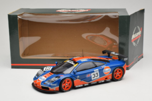 McLaren F1 GTR Gulf #33 R. Bellm / M. Weaver / J-J. Lehto 24 Hours of Le Mans 1996 UT Models 1:18 530161833 Druckguss — Bild 8 von 8