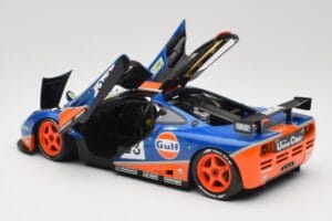 McLaren F1 GTR Gulf Racing #33 S. Bellm / A. Weaver / J. Lehto 24 Hours of Le Mans 1996 Minichamps 1:18 530133633 Druckguss — Bild 5 von 8