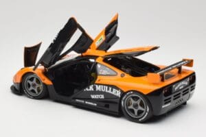 McLaren F1 GTR Kokusai Kaihatsu Racing #53 O. Giroix / J. Sala / P. Deletraz 24 Hours of Le Mans 1996 Minichamps 1:18 5301336 — Bild 5 von 8
