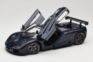 McLaren F1 GTR Le Mans Edition Lila UT Models 1:18 MCLAREN001 Druckguss — Bild 2 von 8