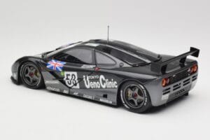 McLaren F1 GTR #59 Ueno Clinic Y. Dalmas / J.J. Lehto / M. Sekiya 24 Hours of Le Mans Winner 1995 Minichamps 1:18 530133559 D — Bild 7 von 8