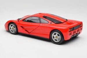 McLaren F1 Magma Rot Minichamps 1:18 530133422 Druckguss — Bild 7 von 8
