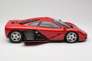 McLaren F1 Rot Minichamps 1:12 530133125 Druckguss — Bild 4 von 9