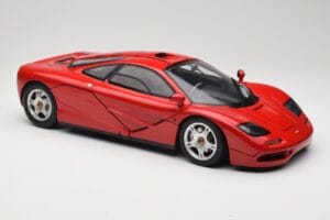McLaren F1 Rot Minichamps 1:12 530133125 Druckguss — Bild 7 von 9