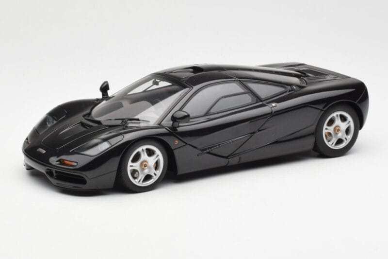 McLaren F1 Road Car Schwarz AUTOart 1:18 76002 Druckguss