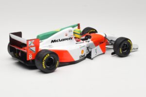McLaren MP4/8 Ford #8 A. Senna Winner European GP Donington 1993 Minichamps 1:18 540931848 Druckguss — Bild 2 von 6