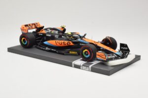 McLaren MCL60 #4 L. Norris F1 2023 Minichamps 1:18 537231804 Druckguss — Bild 4 von 6