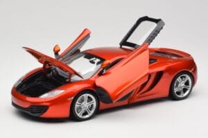 McLaren MP4-12C Orange Metallic Minichamps 1:18 110133020 Druckguss — Bild 2 von 8