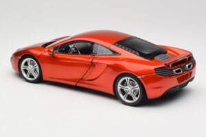 McLaren MP4-12C Orange Metallic Minichamps 1:18 110133020 Druckguss — Bild 7 von 8