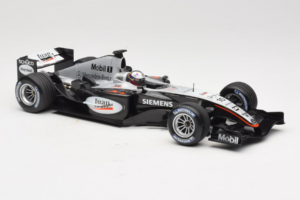 McLaren MP4-19 Mercedes J.P. Montoya Test Car 2005 Minichamps 1:18 533051880 Druckguss — Bild 4 von 7