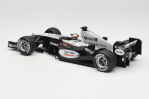 McLaren MP4-19 Mercedes J.P. Montoya Test Car 2005 Minichamps 1:18 533051880 Druckguss — Bild 5 von 7