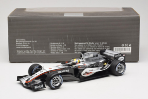McLaren MP4-20 Mercedes #10 J.P. Montoya F1 2005 Minichamps 1:18 B66962338 Druckguss — Bild 6 von 6