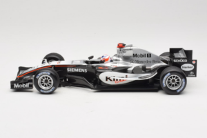 McLaren MP4-20 Mercedes #9 K. Raikkonen F1 2005 Minichamps 1:18 B66962337 Druckguss — Bild 3 von 6