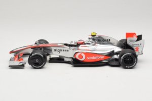 McLaren MP4-24 Mercedes #2 H. Kovalainen F1 2009 Dealer Edition Minichamps 1:18 B66960041 Druckguss — Bild 3 von 7