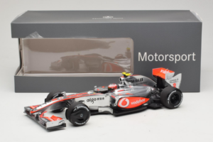 McLaren MP4-24 Mercedes #2 H. Kovalainen F1 2009 Dealer Edition Minichamps 1:18 B66960041 Druckguss — Bild 7 von 7