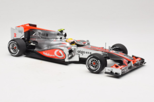 McLaren MP4-25 Mercedes #2 L. Hamilton Vodafone McLaren F1 2010 Minichamps 1:18 530101802 Druckguss — Bild 4 von 7