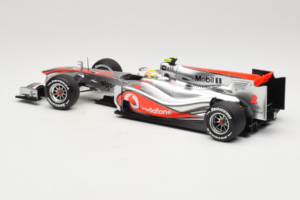 McLaren MP4-25 Mercedes #2 L. Hamilton Vodafone McLaren F1 2010 Minichamps 1:18 530101802 Druckguss — Bild 5 von 7