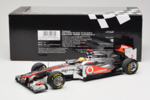 McLaren MP4-26 Mercedes #3 L. Hamilton Vodafone McLaren F1 2011 Minichamps 1:18 530111803 Druckguss — Bild 6 von 7
